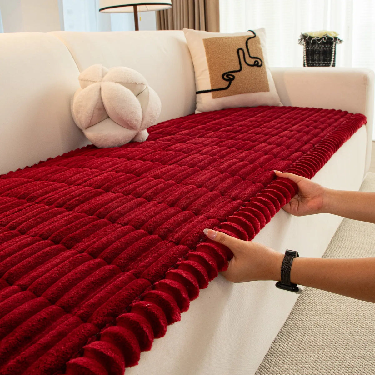 Premium Quilted Sofa Protector - Soft, Non-Slip Furniture Cover for Pets and Children, Machine Washable