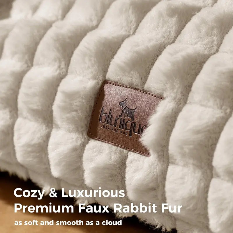 Blunique Modern 3D Diamond Textured Kitten Bed - 24-Inch Geometric Pet Couch with Faux Rabbit Fur, Sturdy 3-Sided Support Cushion, Non-Skid Base, and Removable Machine-Washable Cover